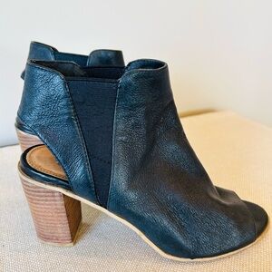 Steve Madden Black Leather Peep-Toe Ankle Boots